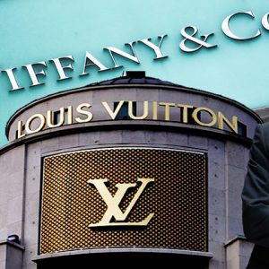 LVMH旗下Tiffany聯乘Nike的企劃背後代表什麼？ (信報「財智博立」專欄)